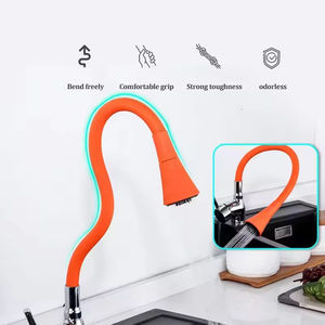 Fabriek Directe Universele Verlengbuis Balkon Zwembad Spatwaterdicht 360 Flexibele Multi-Gekleurde Kranen Warme En Koude Keuken Kraan - Product Image 3