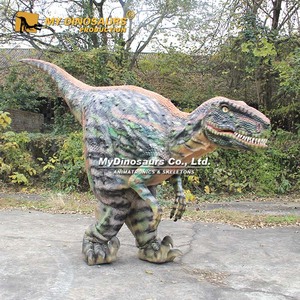 Disfraz de T-Rex Realista para Adultos MY DINO, con Construcción de Silicona y Acero, para Uso en Interiores y Exteriores, Personalizable - Product Image 6