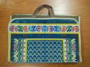 Tapis de prière en polyester Sejadah <span class=keywords><strong>Sandar</strong></span> islamique antidérapant de haute qualité avec dossier cadeau de l'Aïd pour les musulmans prix compétitif - Product Image 3