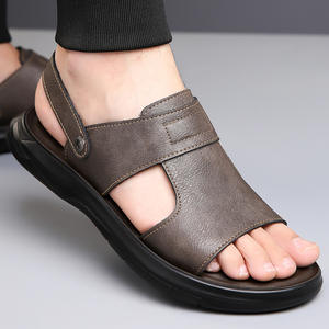 Sandales à semelles épaisses pour homme, chaussures de plage à semelle souple pour l'été, tongs en cuir souple pour homme, usage double, décontractées - Product Image 6