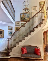 Escalier courbé orné pour les halls d'hôtels de luxe et les entrées de bâtiments commerciaux haut de gamme