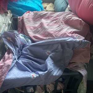 <span class=keywords><strong>ขาย</strong></span>ส่งผ้าปูที่นอนมือ<span class=keywords><strong>สอง</strong></span> ผ้าห่ม<span class=keywords><strong>มือ</strong></span><span class=keywords><strong>สอง</strong></span> ผ้าคลุมเตียง<span class=keywords><strong>มือ</strong></span><span class=keywords><strong>สอง</strong></span>  <span class=keywords><strong>ขาย</strong></span>ส่งจำนวนมากจากโรงงานโดยตรง - Product Image 5