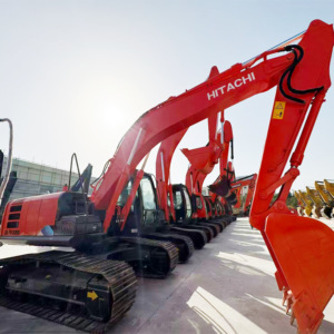 Excavatrice Hitachi ZX200 bien entretenue |   Puissante excavatrice de construction d'occasion de 20 tonnes avec moteur ISUZU pour engins sur chenilles - Product Image 1