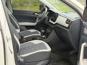 Volkswagen Tharu <span class=keywords><strong>XR</strong></span> 2025 1.5L Ruiyi SUV a Basso Chilometraggio, Vernice Originale, Pronto per la Spedizione FOB - Product Image 5