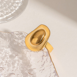 Anillo Geométrico Dorado para Mujer, Joyería de Fiesta, Acero Inoxidable 18K, Pieza de Moda, Marca Yueli - Product Image 3