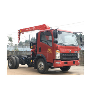 Grue montée sur camion HOWO Commander 154 chevaux 4X2 3,5 m - Product Image 1