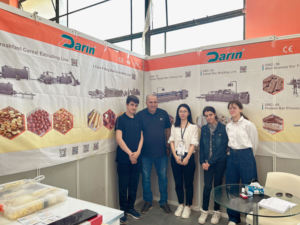 Nhà máy cung cấp lõi điền đồ ăn nhẹ máy đùn Chất lượng cao Puff <span class=keywords><strong>Snack</strong></span> máy làm dây chuyền sản xuất <span class=keywords><strong>Snack</strong></span> ngô tự động - Product Image 6