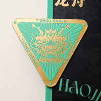 Boîte cadeau d'encens octogonale personnalisée en papier texturé avec plaque de dragon en feuille d'or OEM