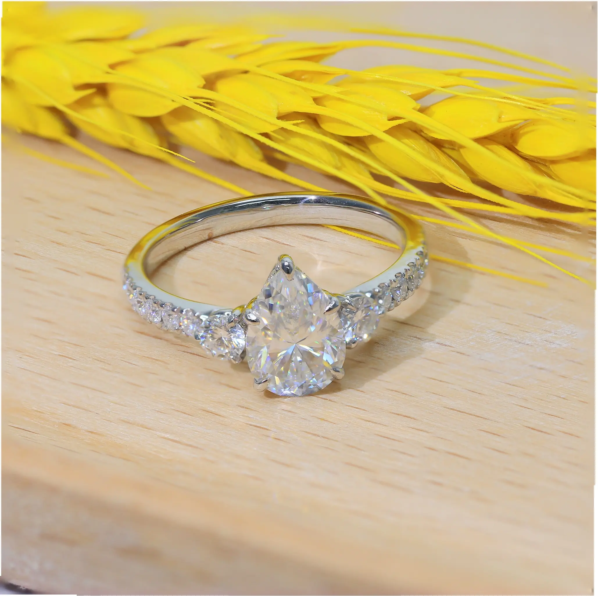 White D Color 7x10mm 2ct Pear Moissanite Ring 10k Solid White Gold Fancy Moissanite Diamond Engagement Wedding Ring