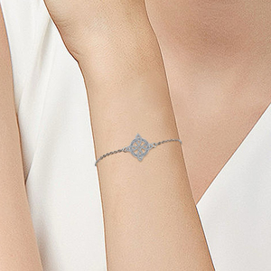 2025 New Exquisite High Quality Cubic Zirconia Embellished Hand Jewelry Silver Finished Celtic Knot <b>Bracelet</b> - Product Image 3