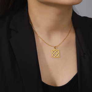 Myshape <span class=keywords><strong>Barcelona</strong></span> flor cuadrado colgante collar de acero inoxidable clavícula cadena para mujeres niñas joyería regalo al por mayor - Product Image 2