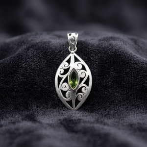 Collier pendentif en argent allemand fait main en forme de cœur vert pour femmes, bijoux de fête, qualité AAA H.A. Pierres précieuses - Product Image 2
