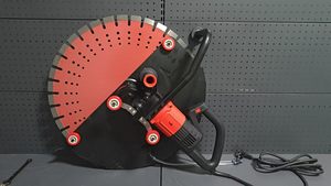 Scie circulaire <span class=keywords><strong>électrique</strong></span> 220V sans balais pour la découpe de <span class=keywords><strong>béton</strong></span>, la modification de murs, portes/fenêtres, la coupe de pierre et de barres d'acier, et la finition des bords - Vente en gros - Product Image 4