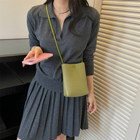 Sac bandoulière mini en cuir tissé avec logo personnalisé pour femme, sac à main portable pour téléphone portable, multicolore, décontracté, pour usage quotidien