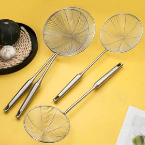 Grande passoire écumoire de cuisine robuste en acier inoxydable 304, écologique et compatible lave-vaisselle - Product Image 1