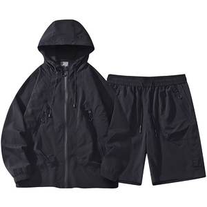 Ensemble assorti de camping d'été style montagne pour hommes et femmes, deux pièces, coupe-vent, imperméable, à manches courtes, avec capuche, vêtements de travail décontractés - Product Image 3
