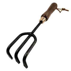 Cultivateur de <span class=keywords><strong>jardin</strong></span> VERTAK, <span class=keywords><strong>râteau</strong></span> à fleurs, artisanal, <span class=keywords><strong>en</strong></span> acier au carbone noir avec manche <span class=keywords><strong>en</strong></span> <span class=keywords><strong>bois</strong></span>, <span class=keywords><strong>pour</strong></span> la culture des fleurs dans le <span class=keywords><strong>jardin</strong></span> - Product Image 2