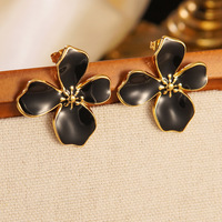 Joyería de acero inoxidable, pendientes de tuerca esmaltados con gota de esmalte de flor de cerezo, pendientes de flores de moda, joyería que no se desvanece para mujer