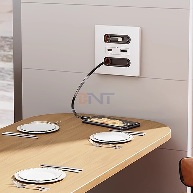 BNT Universal 20W Fast Charging USB Wall Socket with Charging Line Mobile Phone Charging Type-C Outlet