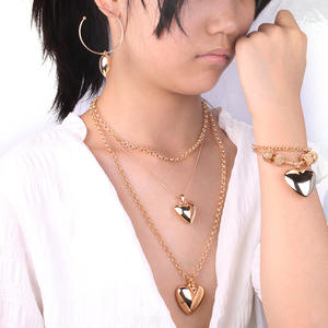 Heart-Shaped Necklace Earrings <b>Bracelet</b> <b>Set</b> Gold Zinc Alloy Jewelry For Women Gift Fashion Accessory - Product Image 2