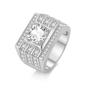 Anillo de Lujo con Moissanita para Hombre Chapado en Oro de 18k Plata 925 y Platino Joyería Fina de Boda con Diseño Geométrico Cuadrado - Product Image 5