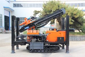 Foreuse rotative pneumatique diesel sur chenilles en caoutchouc pour puits d'eau, petite machine de forage de 180 m - Product Image 2