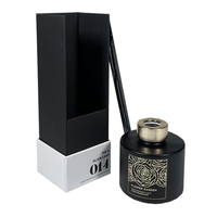 Boîtes rigides pour diffuseur de parfum en matériau recyclé avec lamination mate personnalisable et estampage à chaud pour un emballage élégant