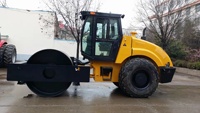 Rouleau compresseur vibrant à tambour unique de 14 tonnes pour la construction routière, avec moteur, pompe, roulement et engrenages (composants essentiels)