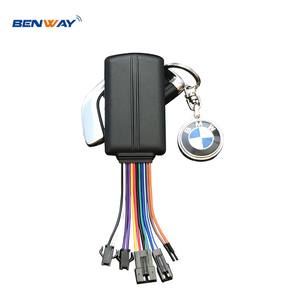 SOS และการรับฟังเสียง ACC สัญญาณเตือน GPS Tracker ยานพาหนะอุปกรณ์ติดตามรถสําหรับรถแท็กซี่ - Product Image 1