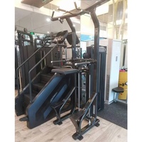 Machine de musculation robuste pour tractions assistées, barre multi-prise pour triceps, pectoraux et dos, idéale pour les clubs de fitness et les studios