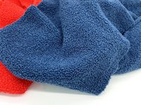 Offre Spéciale vente en gros à poils courts fausse fourrure Shaggy bouclés en peluche Sherpa berbère polaire tissu pour veste manteau vêtement