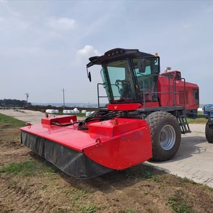 Faucheuse <span class=keywords><strong>à</strong></span> ensilage automotrice <span class=keywords><strong>à</strong></span> large largeur de coupe / Machine entièrement automatique <span class=keywords><strong>à</strong></span> couper et <span class=keywords><strong>à</strong></span> lisser l'alfalfa - Product Image 3