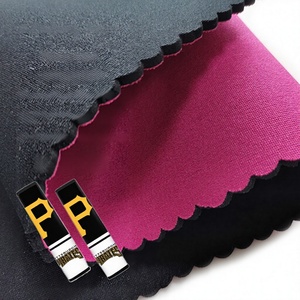 Attache de ceinture de sécurité de voiture pour enfants en néoprène personnalisable, <span class=keywords><strong>anti</strong></span>-col, protège-épaule pour bébé, pour dormir dans la voiture - Product Image 1