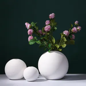 家の装飾白い球形セラミック花瓶ストライプスタイル3個モランディ花瓶
