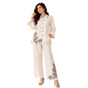 Nouvel ensemble de créateur pour femme en coton brodé, réversible, extensible, infroissable, séchage rapide, pour mariage, fête, toutes saisons - Product Image 1