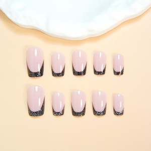 24 faux ongles courts carrés à presser par boîte, style français noir nude, polyvalents, style sombre, réutilisables, pour manucure de fête - Product Image 2