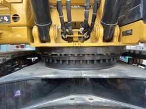 Excavatrice CAT 345GC d'occasion avec godet standard de 2,41 m³, composants d'origine, faible coût d'entretien, équipement de construction lourd. - Product Image 3