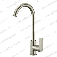 Torneira Para Cozinha or robinet de cuisine en acier inoxydable col de cygne mitigeur en laiton brossé