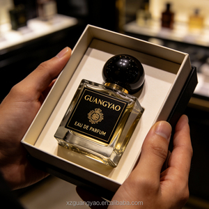 Flacon de parfum en verre transparent carré vide à sertir, best-seller, 50 ml, boîte cadeau avec couvercle en bois carré - Product Image 5