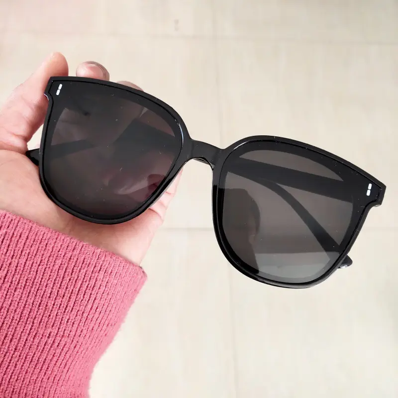 Kính mát trong kho Stylish khuyến mại giá rẻ Đảng Full Frame PC lens Shades Sunglass một mảnh quá khổ mát kính mát