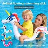 Bâton de natation gonflable en PVC écologique 3D pour enfants, motif animal de dessin animé, jouet flottant sûr avec logo personnalisé pour divertissement aquatique extérieur