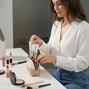 หลอดพลาสติกเคลือบเงาขนาด 25 มล. สำหรับไพรเมอร์และรองพื้น |   หลอดบีบเนื้อนิ่มขนาด 0.85 ออนซ์ พร้อมฝาเกลียวสำหรับบรรจุเบสแต่งหน้า - Product Image 5