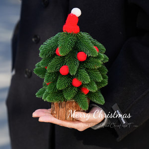 Nouvel Arbre de Noël de Bureau JIAXUN Fait Main, Petit Arbre <span class=keywords><strong>Rouge</strong></span> à Capuche en PE, Décoration Intérieure de Noël (Ne Lumine Pas) - Product Image 1