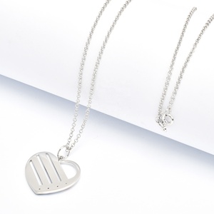 Ailin — collier personnalisé par <span class=keywords><strong>sublimation</strong></span>, collier ras du <span class=keywords><strong>cou</strong></span> pour femmes, en acier inoxydable, pendentif pour famille - Product Image 3