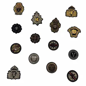 मनके सेक्विन छोटा क्राउन मधुमक्खी देवी पत्र पैच कढ़ाई पदक बैग कपड़ा फाड़ना छेद सूट कपड़ा पैच - Product Image 1