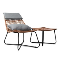 Fauteuil de salon d'extérieur moderne avec repose-pieds en rotin PE tressé, ensemble de meubles de patio, fauteuil de jardin tissé à la main avec coussin pour jardin