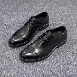 Nouvelles Chaussures en Cuir pour Hommes, Style Anglais, à Bout Pointu, Décontractées et Habillées, Imperméables, Gravées, Collection Automne, Meilleures Ventes - Product Image 1