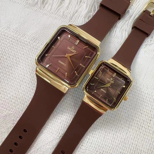 G1 nuova coppia orologio quadrato semplice orologio d'oro orologio uomo e donna Silicone cinturino orologio - Product Image 4