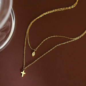 Collar de Acero Inoxidable con Zirconia, Diseño de Cruz, Resistente al Agua y al Deslustre, Chapado en Oro de 18k, Doble Collar para Mujer - Product Image 2