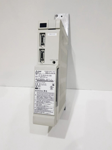 Unidad de Alimentación MDS-C1-CV-75 75W AC 220V 2.5A IP20 para Motores - Product Image 3